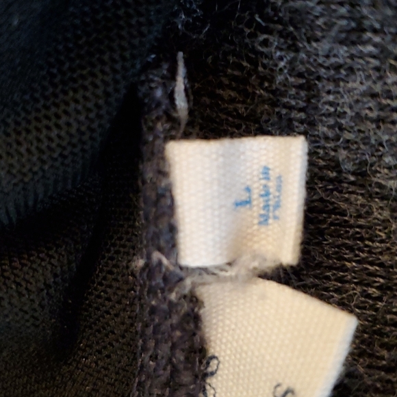 Vera Wang . Crowl neck sweater - Picture 9 of 10